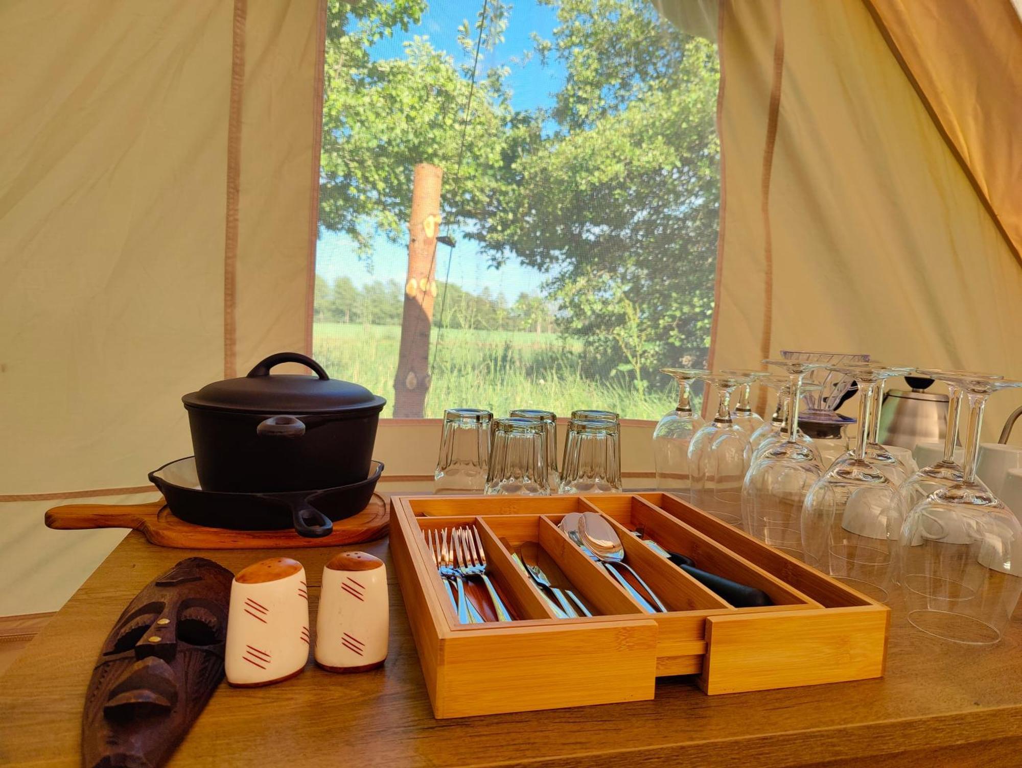 Under Canvas Bornholm Ostermarie Extérieur photo