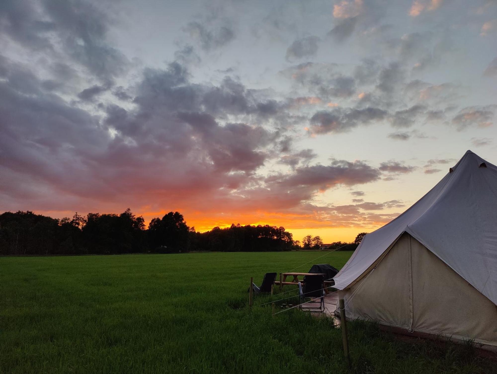 Under Canvas Bornholm Ostermarie Extérieur photo