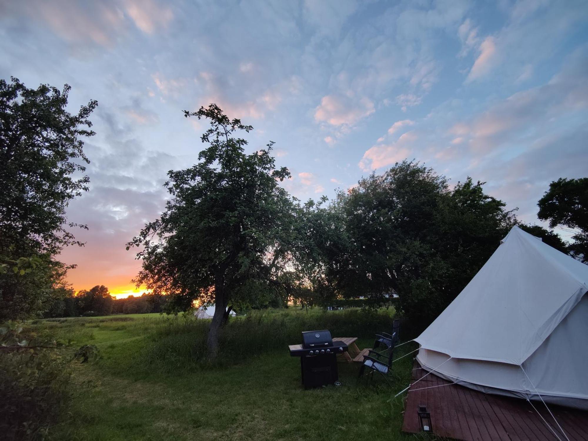 Under Canvas Bornholm Ostermarie Extérieur photo